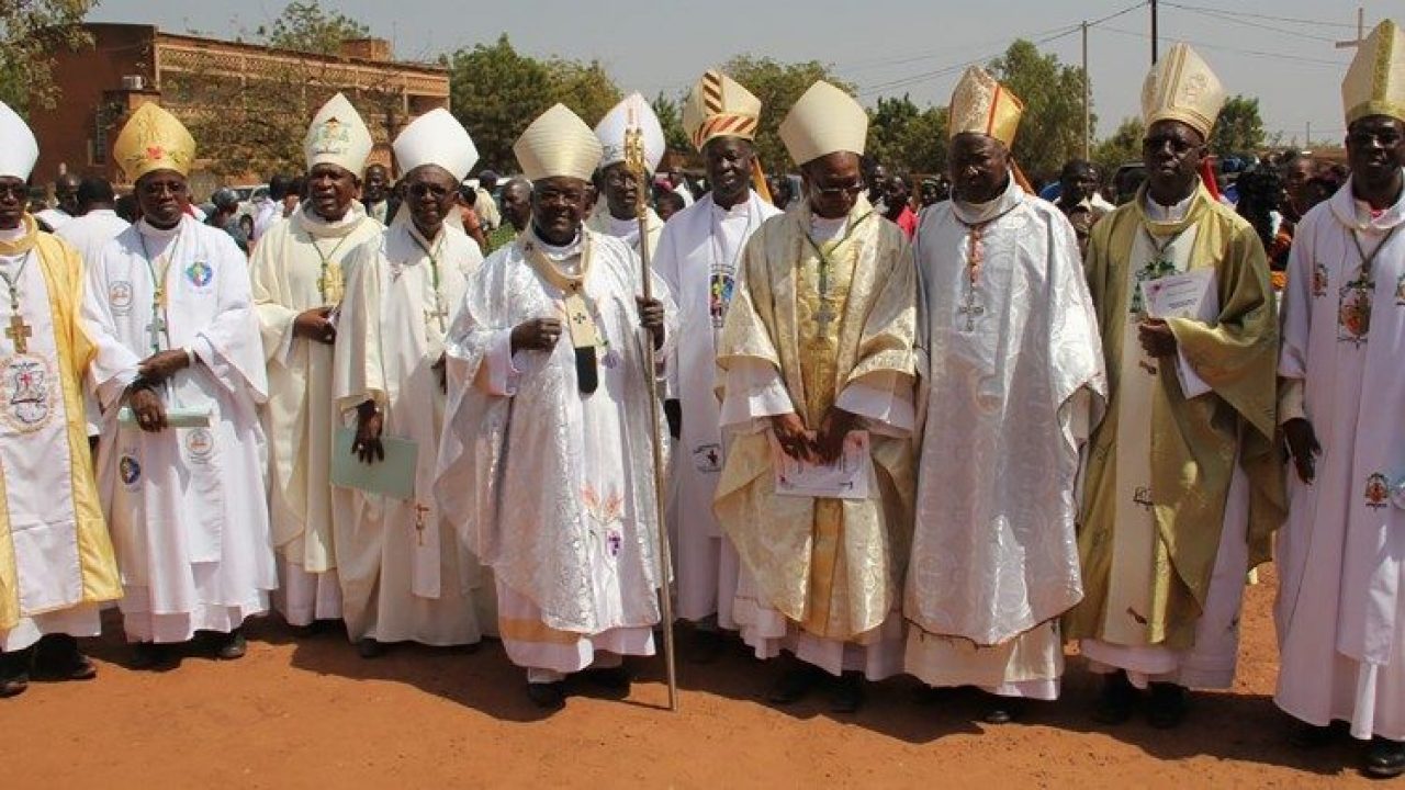 Kết quả hình ảnh cho les évêques du burkina faso